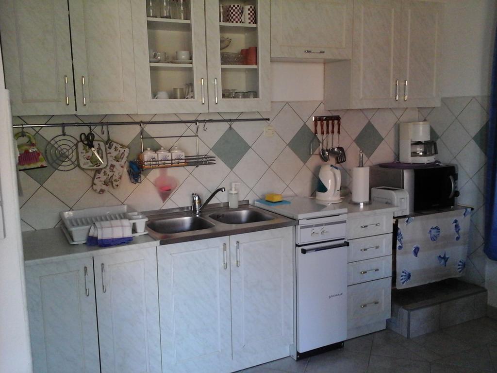 Apartment Vrulje Горни-Карин Экстерьер фото